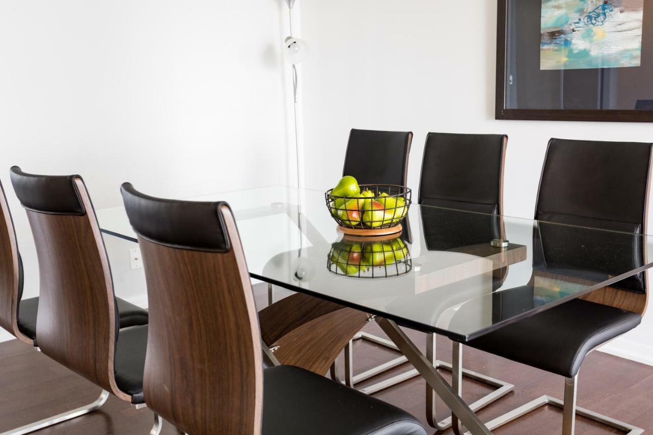 تورونتو Altitude Suites Bay Street - Holiday Bonus - Free Parking المظهر الخارجي الصورة