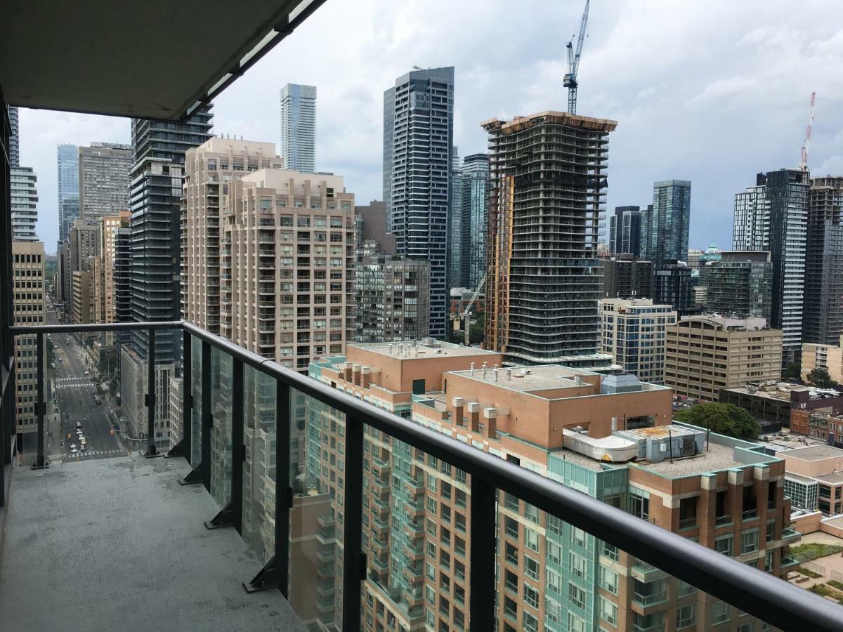 تورونتو Altitude Suites Bay Street - Holiday Bonus - Free Parking المظهر الخارجي الصورة