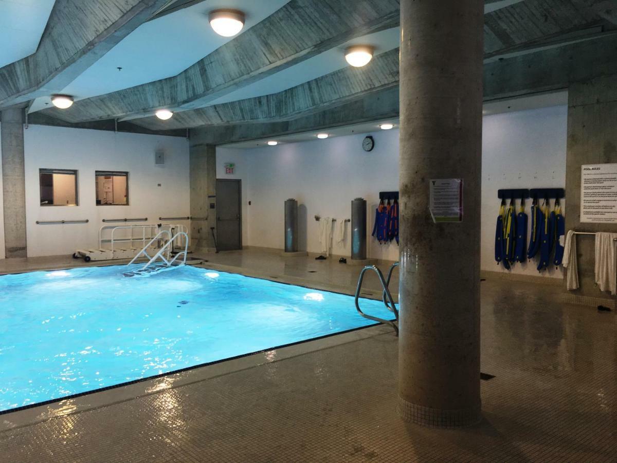 تورونتو Altitude Suites Bay Street - Holiday Bonus - Free Parking المظهر الخارجي الصورة